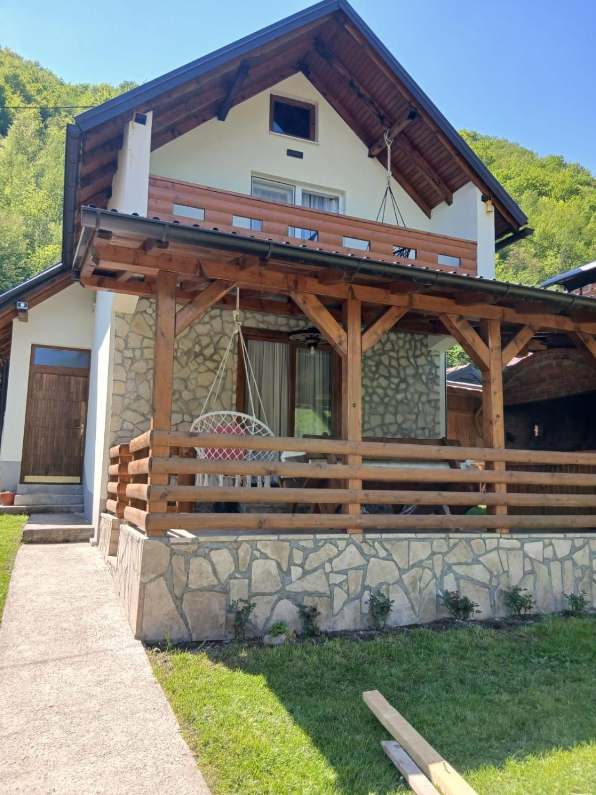 Jovan Sipovo Exterior foto